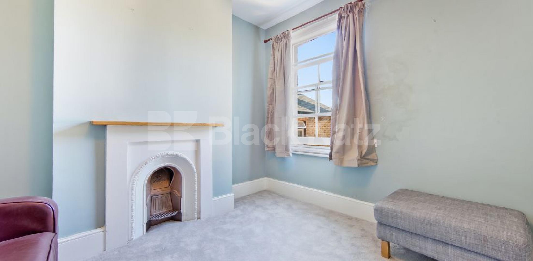 			NEW INSTRUCTION, 4 Bedroom, 1 bath, 1 reception House			 Alloa Road , Surrey Quay Canada Water